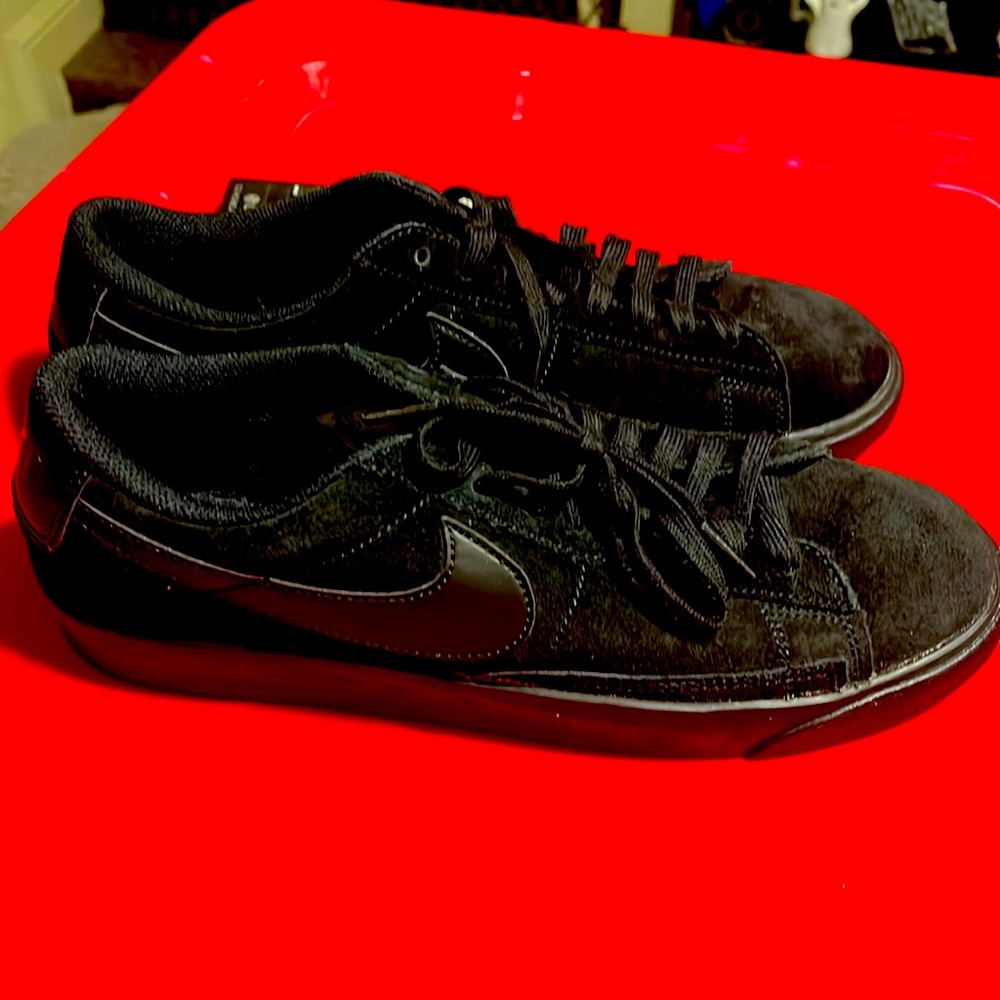 Nike blazer low skate shoes! One time used